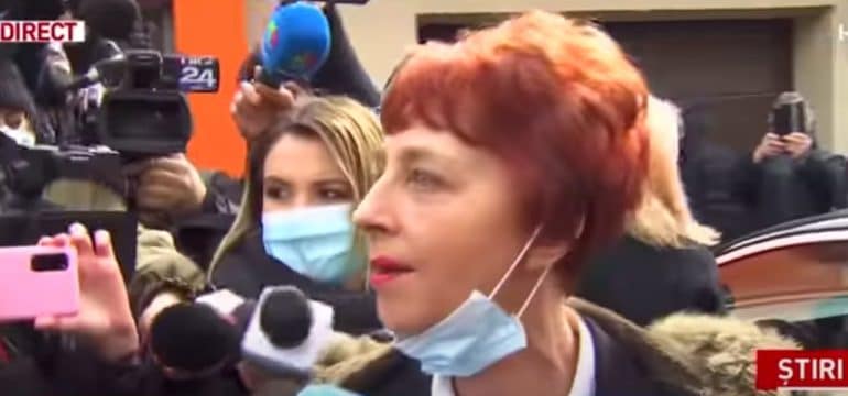 flavia grosan sustinuta