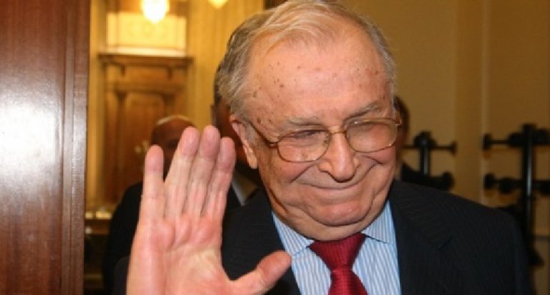 iliescu vaccinat