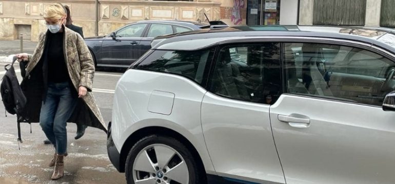 raluca turcan bmw electric