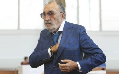 tiriac cu portofelul