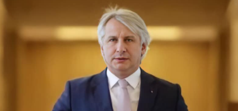 Polish_20220830_203539212